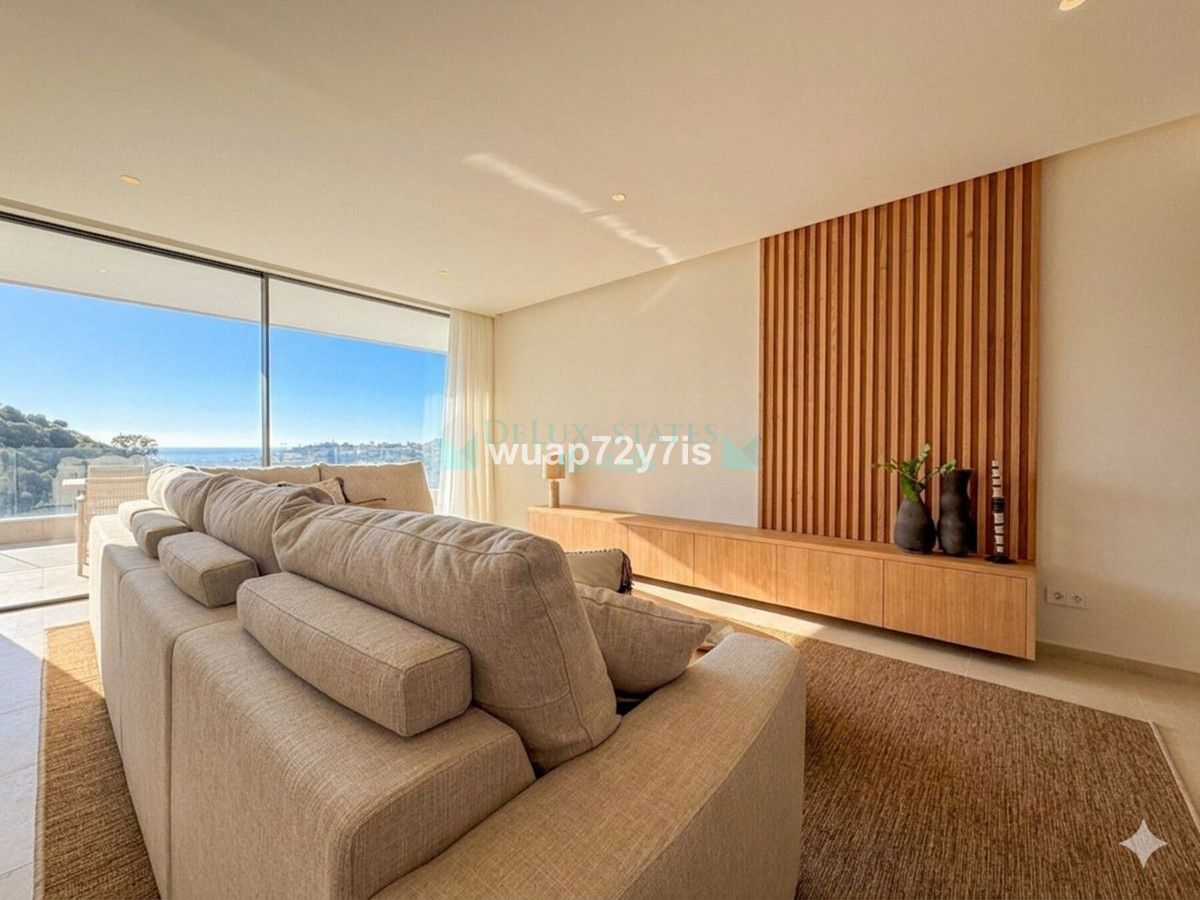 Apartment for sale in Benahavis