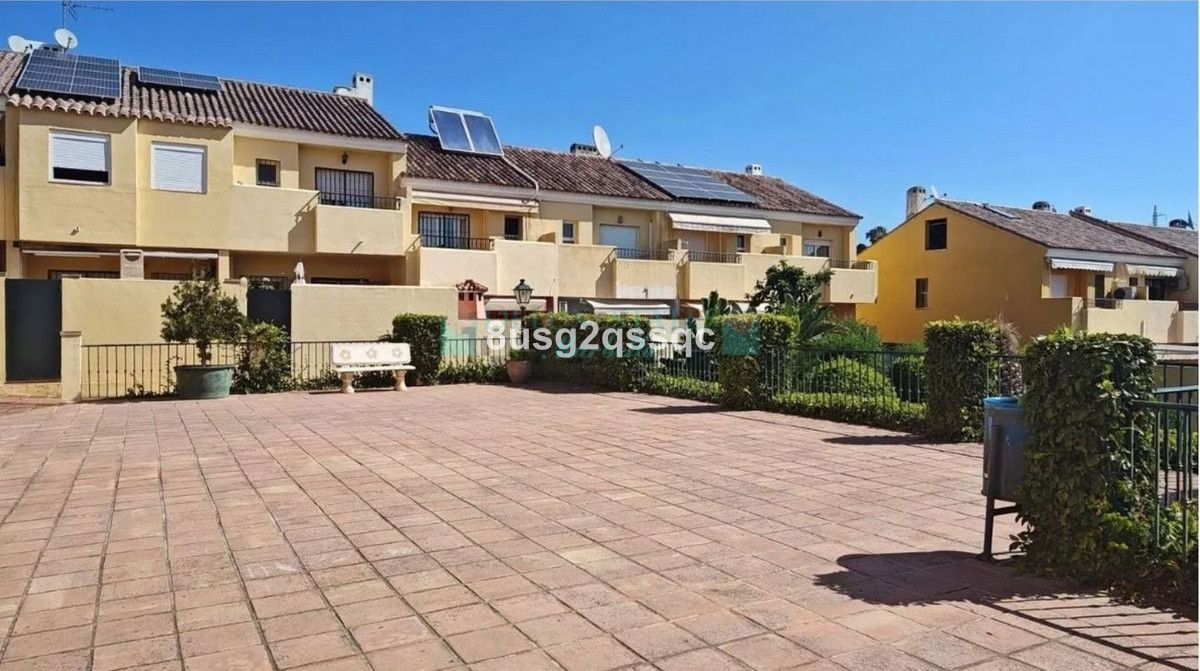 Semi Detached Villa for sale in Estepona