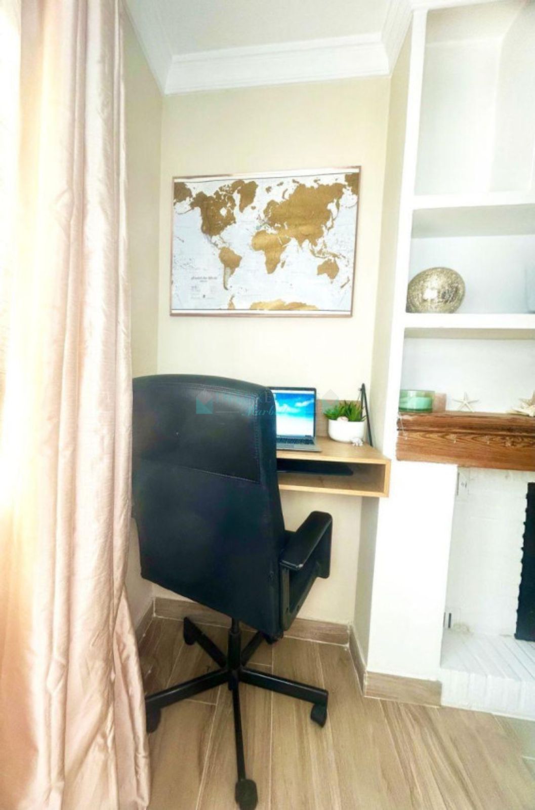 Villa for sale in Benahavis