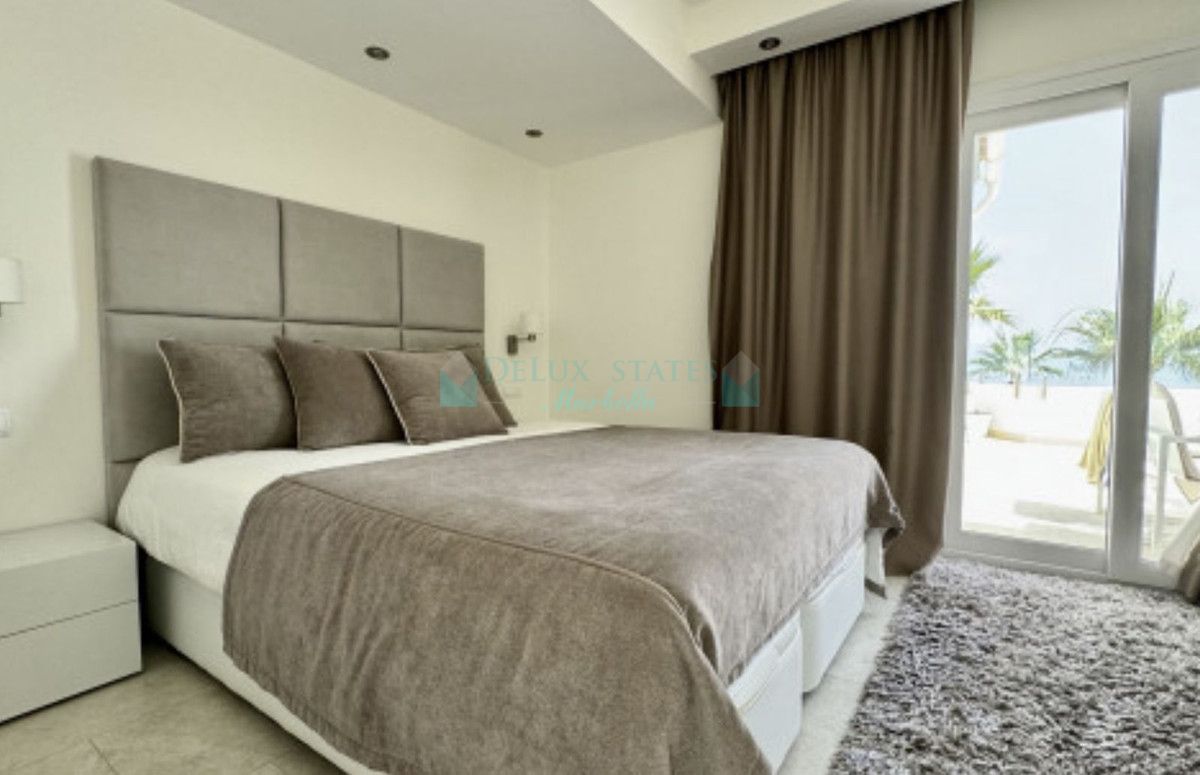 Penthouse for sale in Estepona