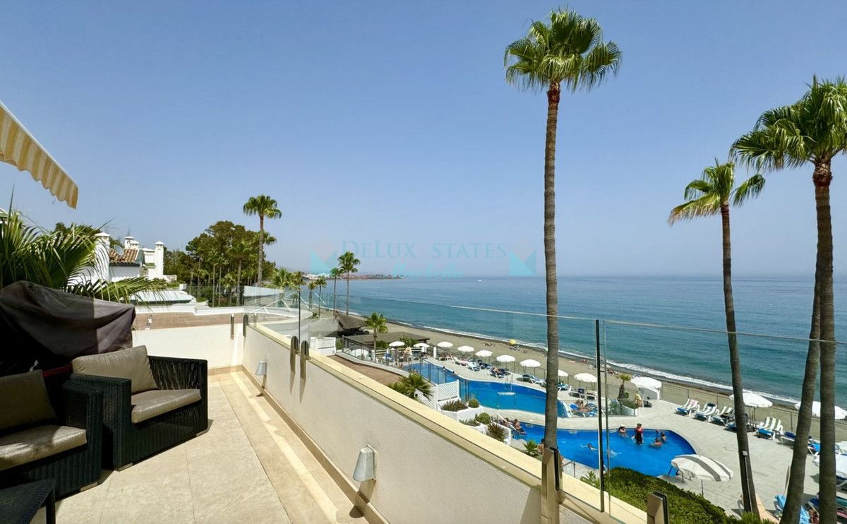 Penthouse for sale in Estepona