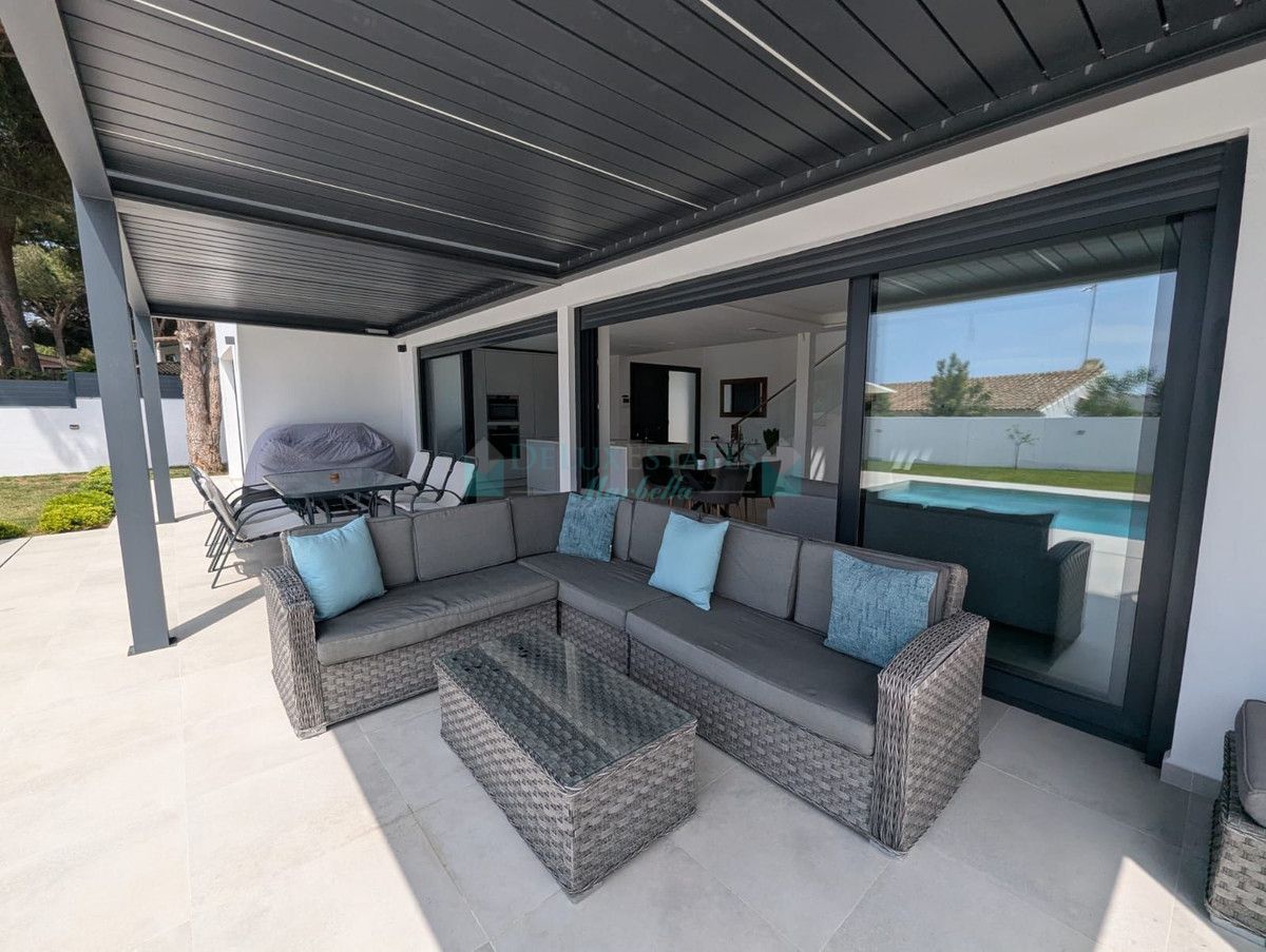 Villa en venta en Artola, Marbella Este