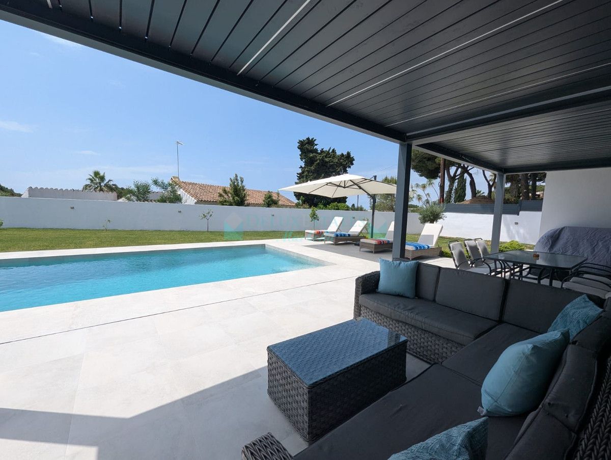 Villa en venta en Artola, Marbella Este