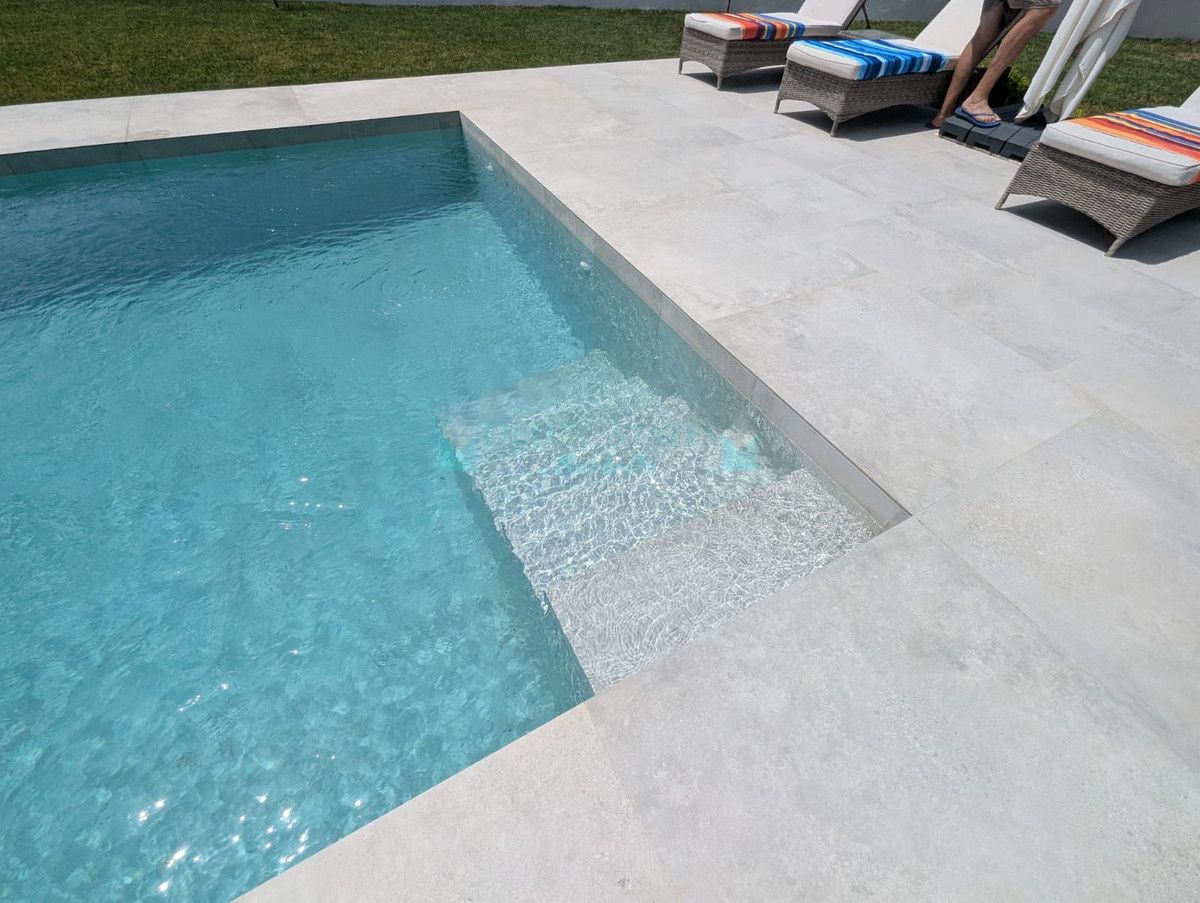 Villa en venta en Artola, Marbella Este