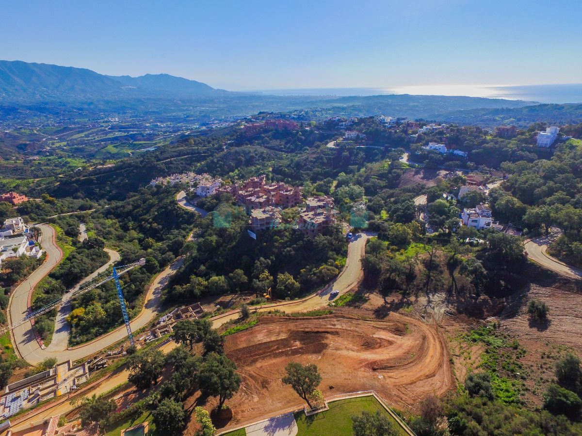 Villa for sale in La Mairena, Marbella East