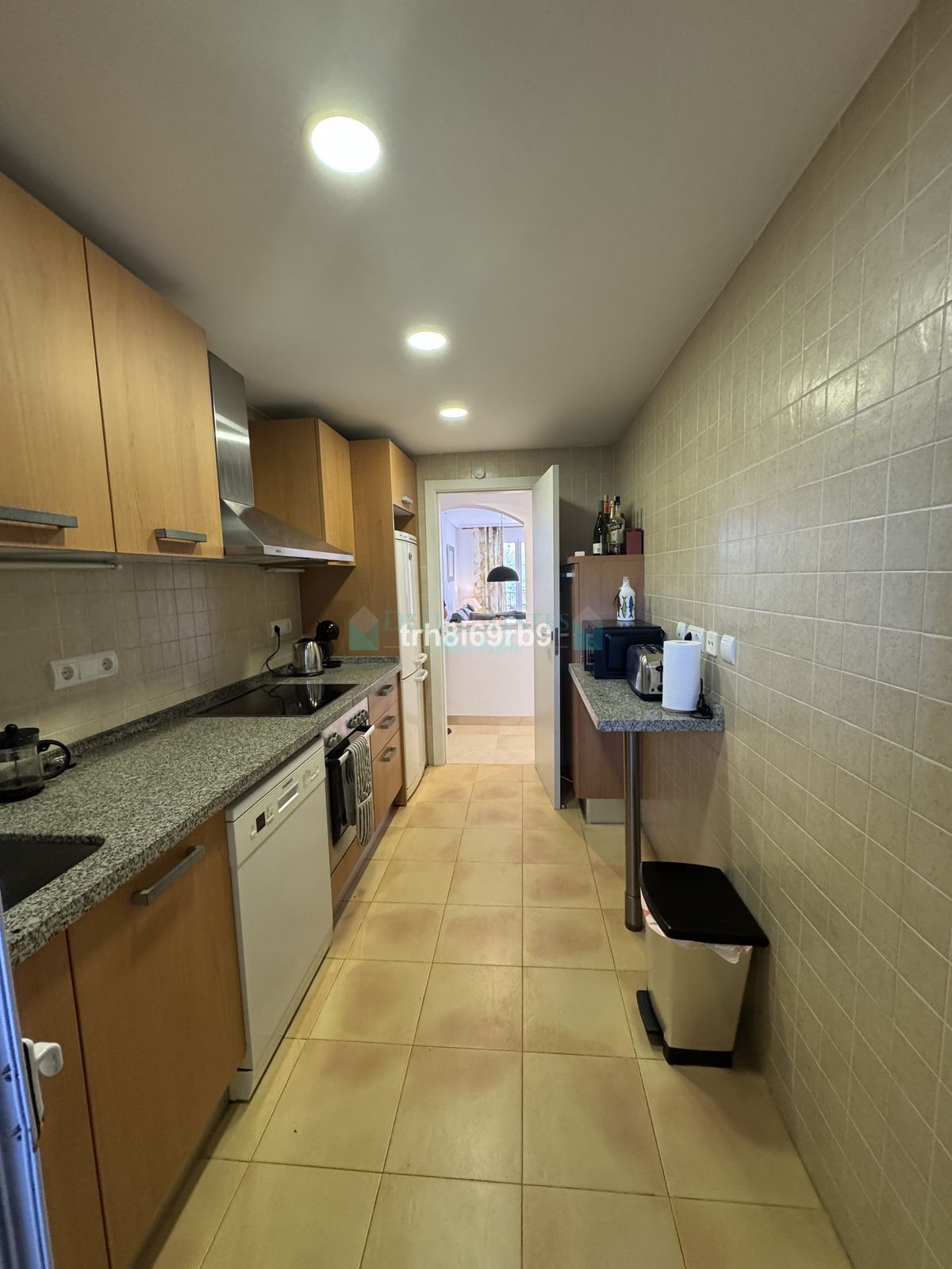 Penthouse for rent in Los Arqueros, Benahavis
