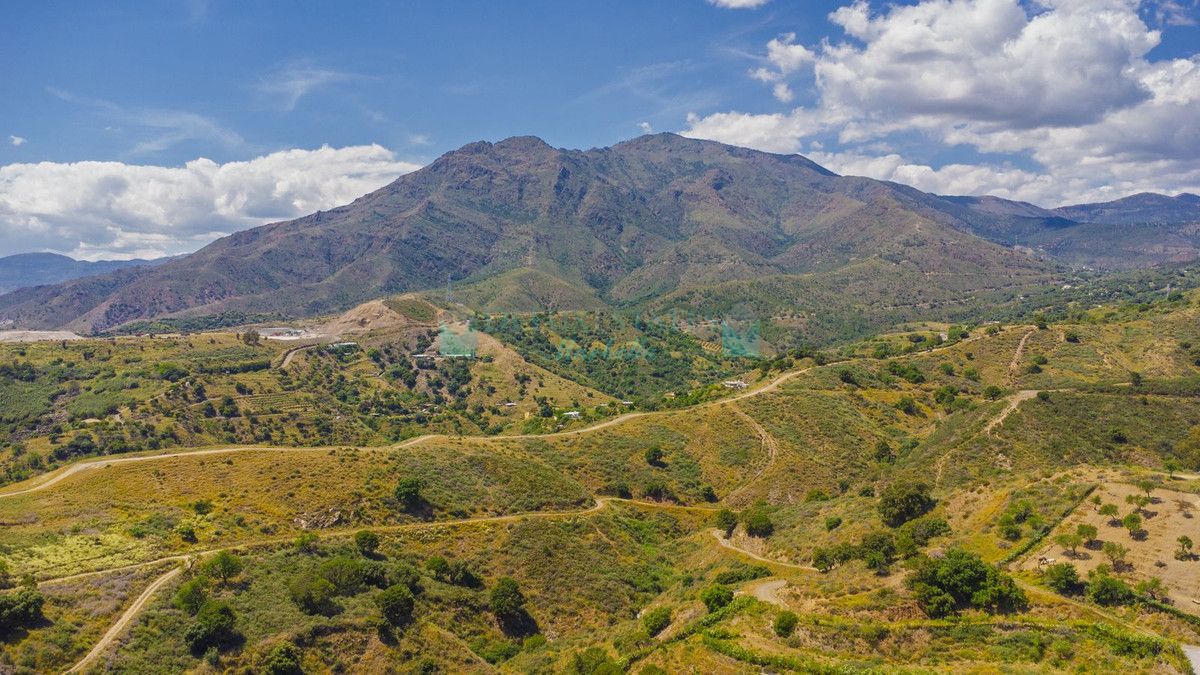 Plot for sale in Estepona