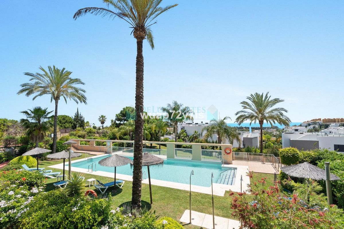 Penthouse for sale in Selwo, Estepona