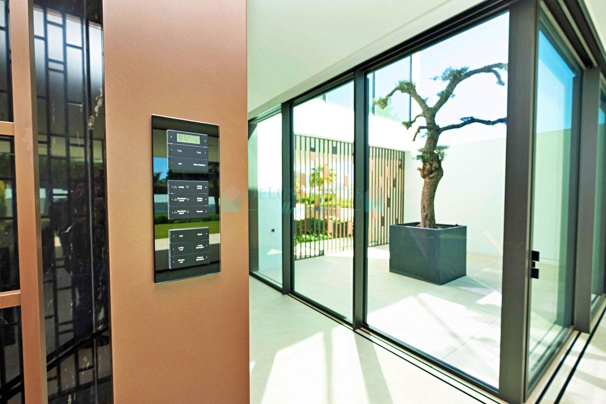 Semi Detached Villa for sale in Marbella Golden Mile