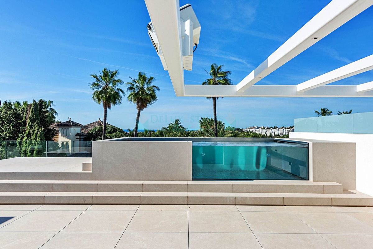 Semi Detached Villa for sale in Marbella Golden Mile