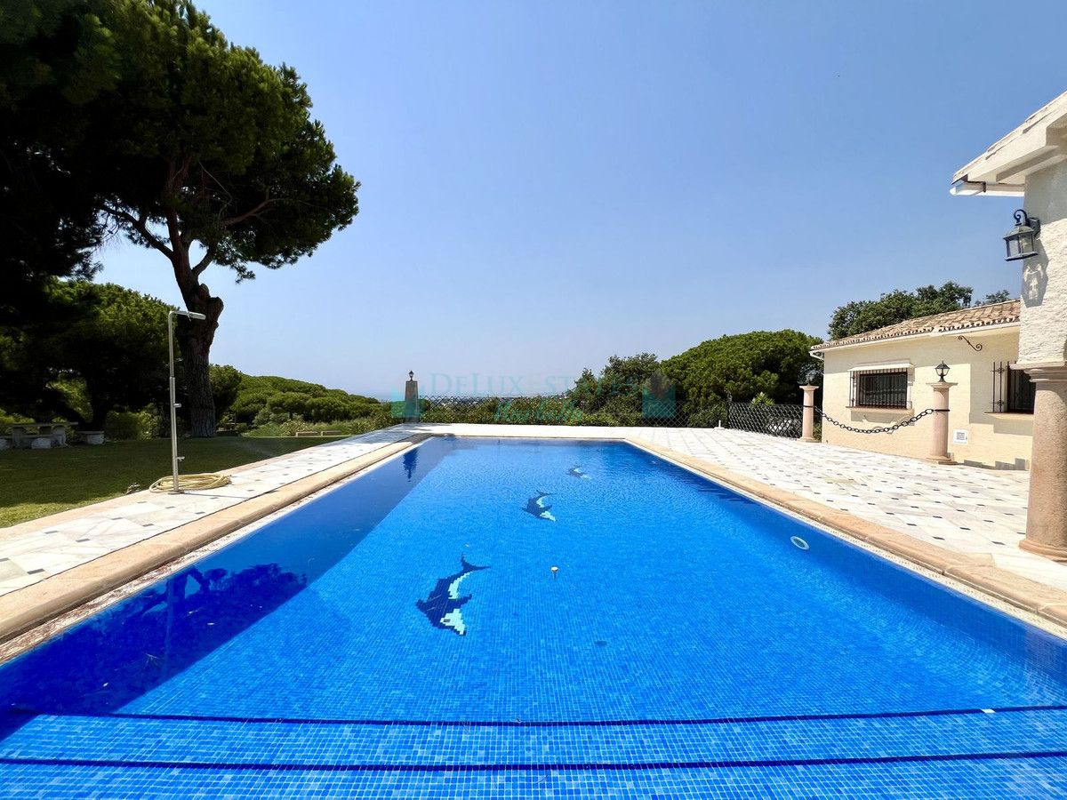 Villa for sale in Elviria, Marbella East