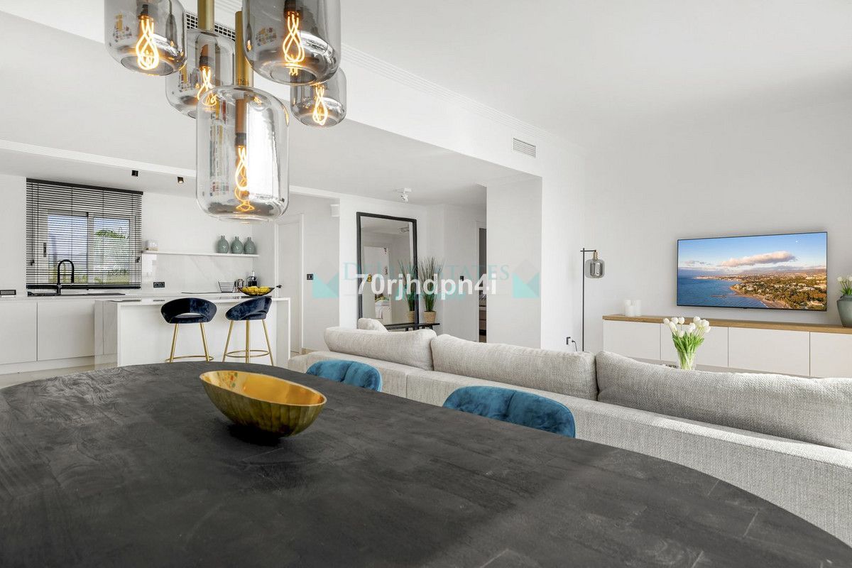 Penthouse for sale in Estepona