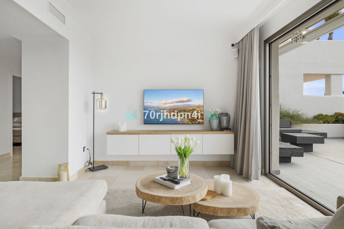 Penthouse for sale in Estepona