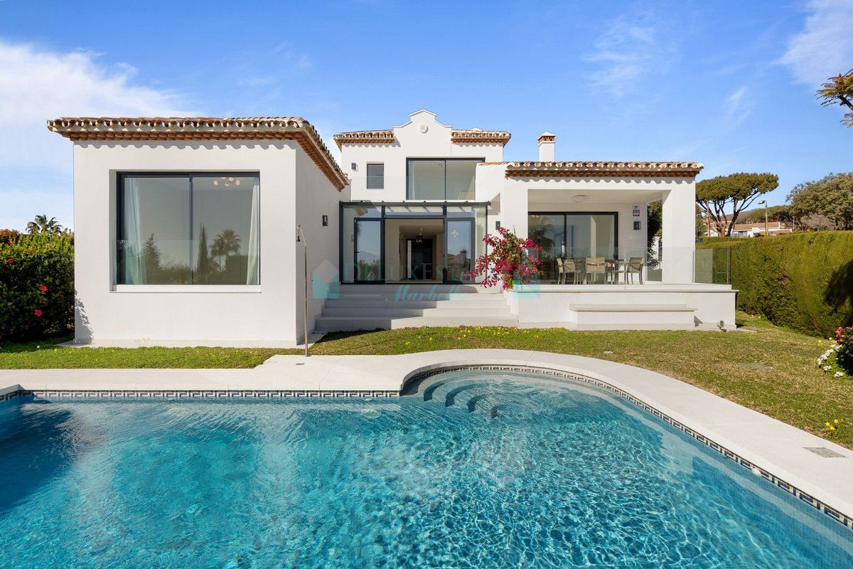 Villa for sale in Elviria, Marbella East