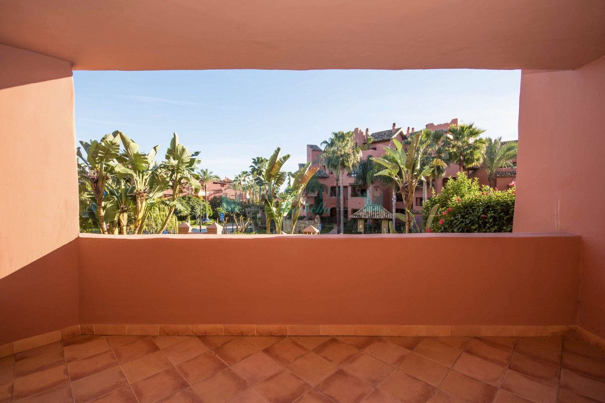 Apartamento en venta en Estepona