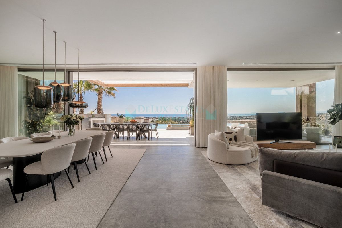 Villa for sale in La Quinta, Benahavis