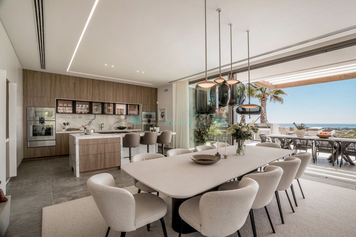 Villa for sale in La Quinta, Benahavis