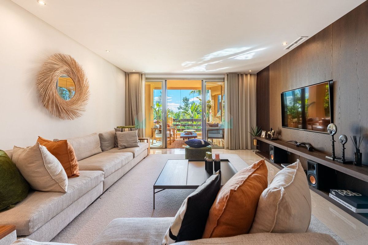 Apartment for sale in Sierra Blanca, Marbella Golden Mile