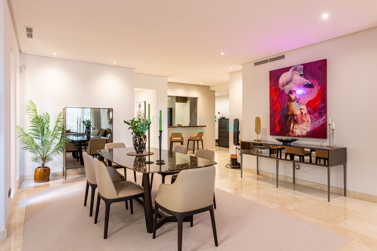 Apartment for sale in Sierra Blanca, Marbella Golden Mile