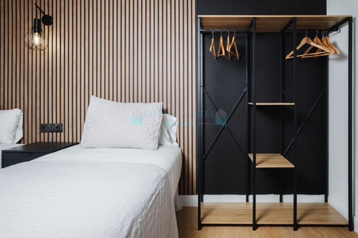 Hotel for sale in Estepona