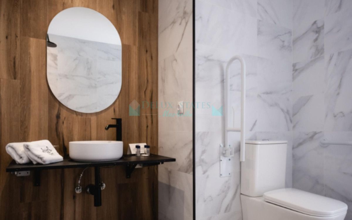 Hotel for sale in Estepona