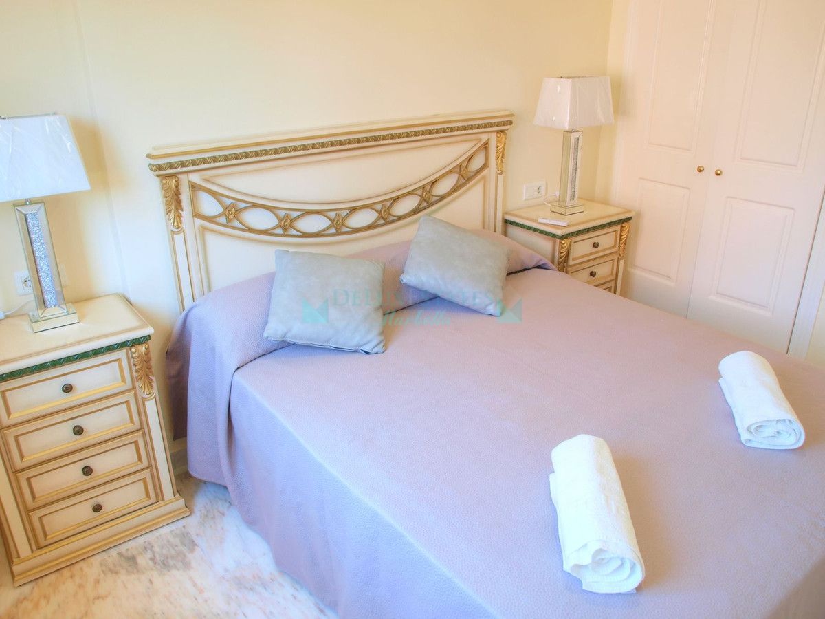 Town House for rent in Estepona