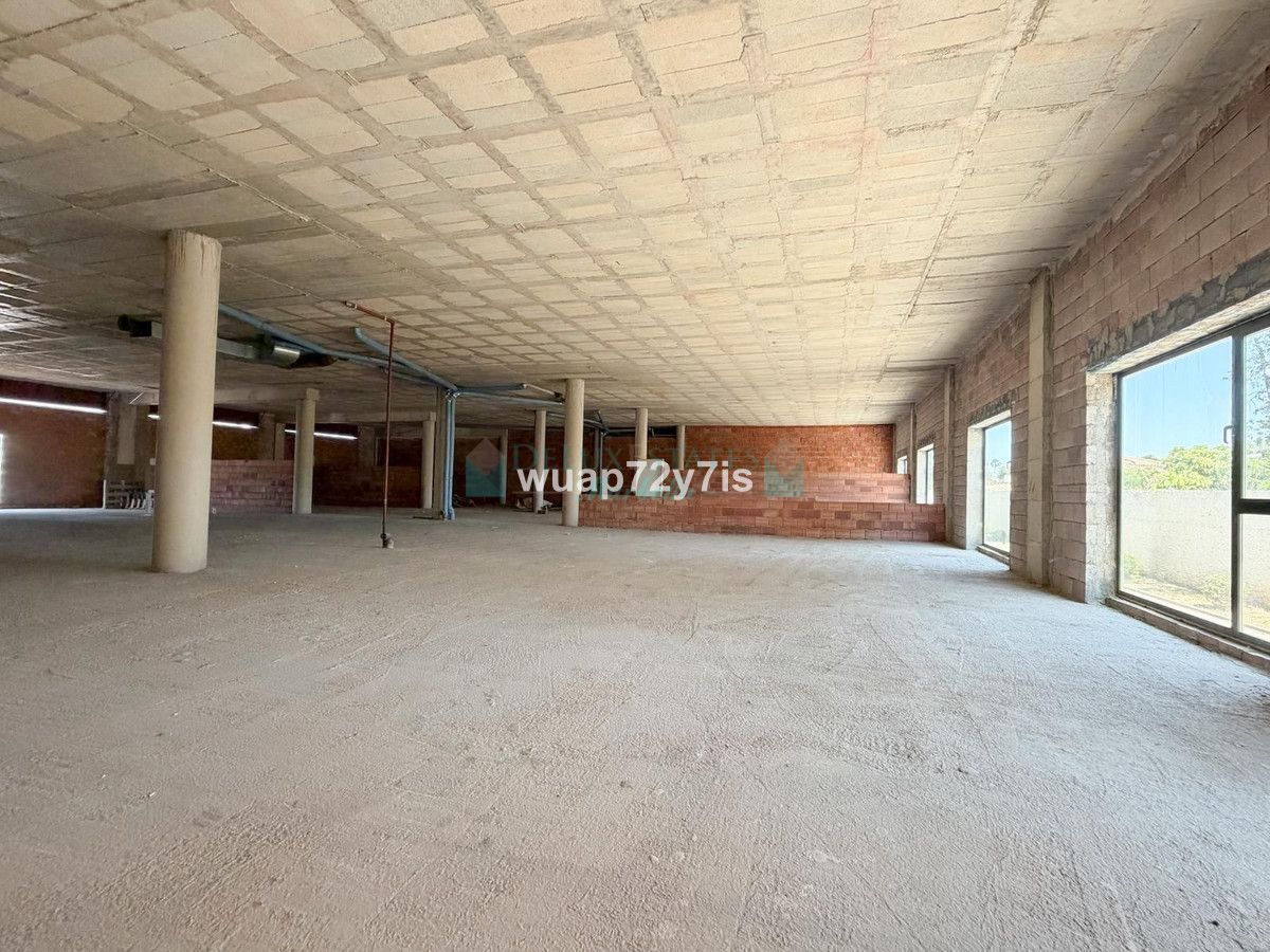 Office for rent in El Paraiso, Estepona