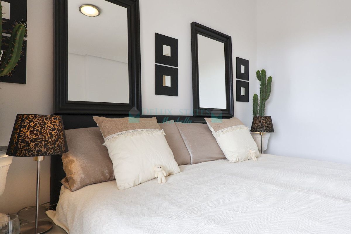 Apartment for sale in Los Arqueros, Benahavis