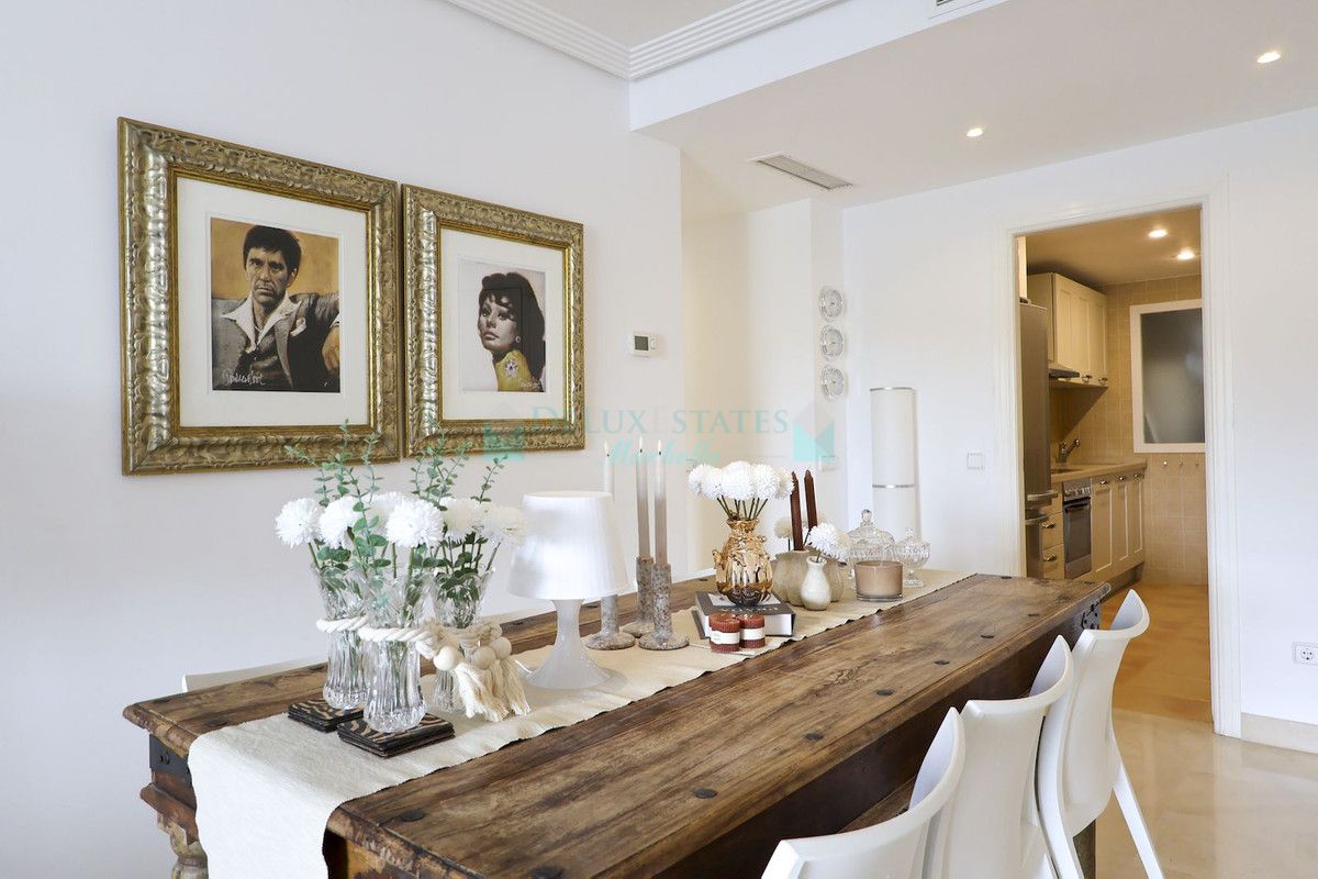 Apartment for sale in Los Arqueros, Benahavis