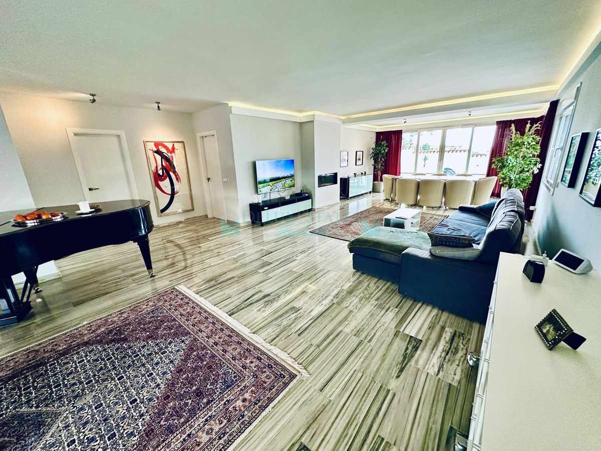 Villa for sale in San Pedro de Alcantara