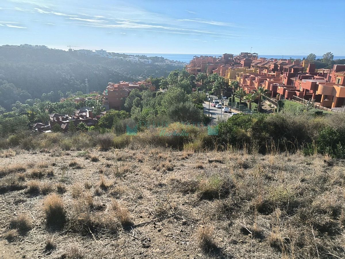 Plot for sale in Las Chapas, Marbella East
