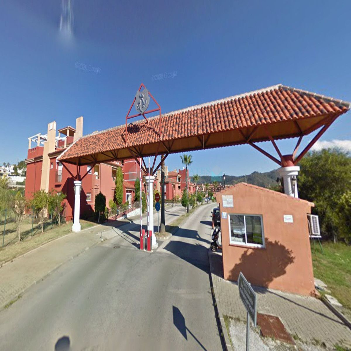 Plot for sale in Las Chapas, Marbella East