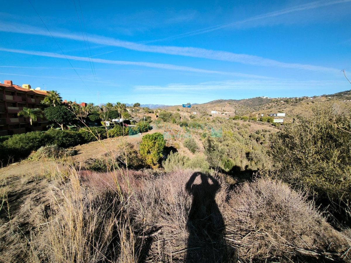 Plot for sale in Las Chapas, Marbella East