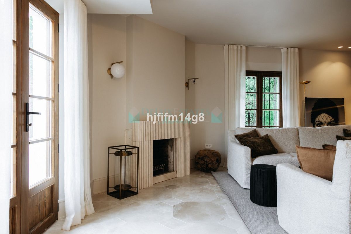 Town House for sale in Marbella Golden Mile