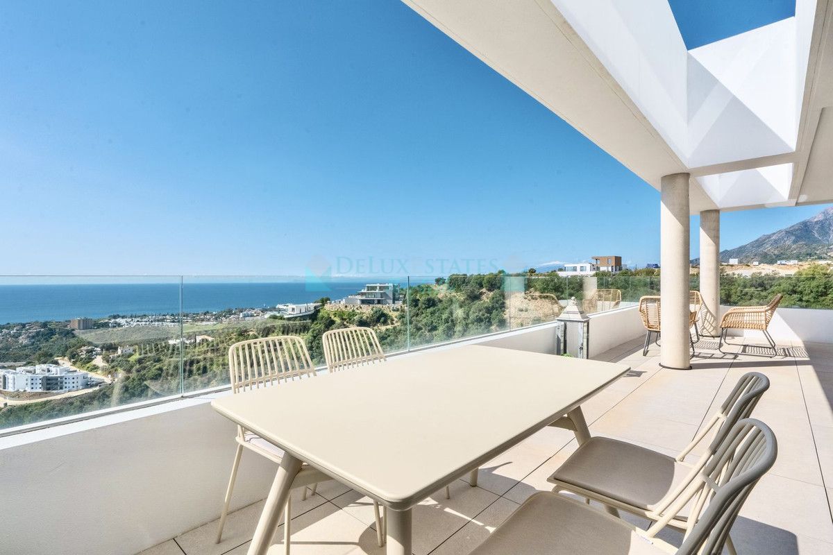 Apartment for sale in Los Altos de los Monteros, Marbella East