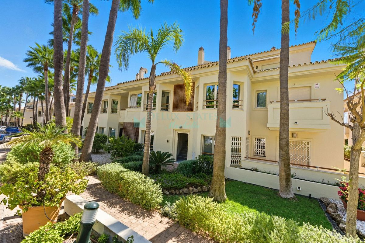 Apartment for sale in Sierra Blanca, Marbella Golden Mile