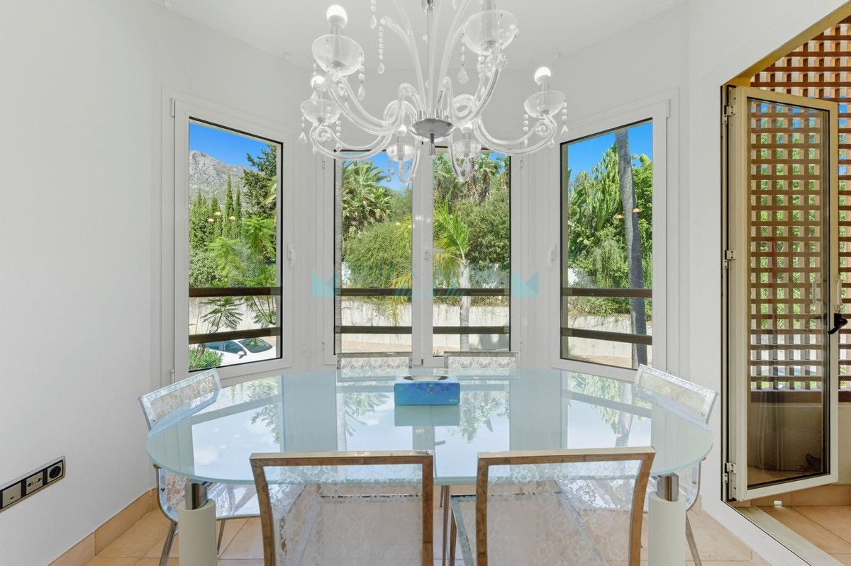 Apartment for sale in Sierra Blanca, Marbella Golden Mile