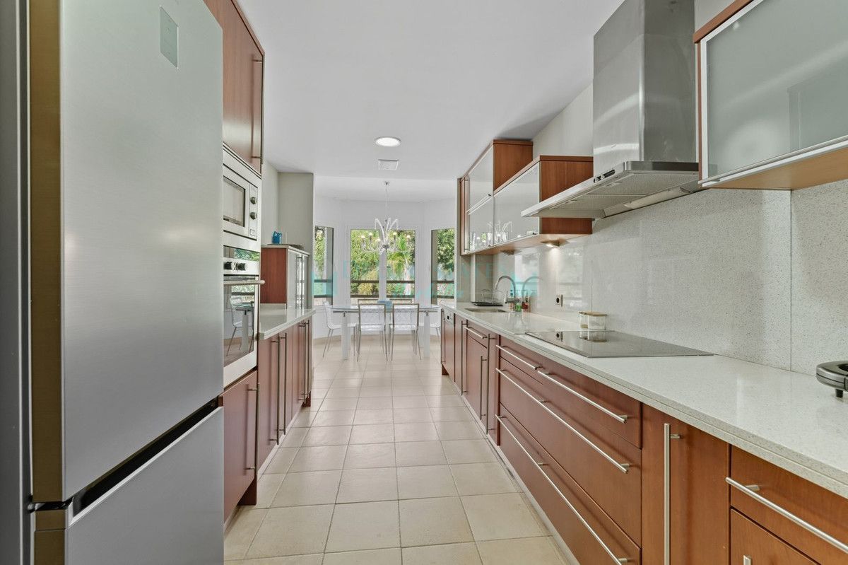 Apartment for sale in Sierra Blanca, Marbella Golden Mile