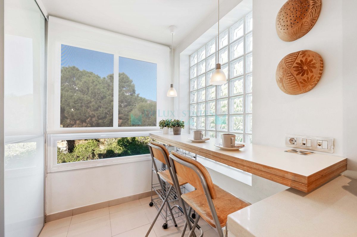 Apartment for rent in Benahavis