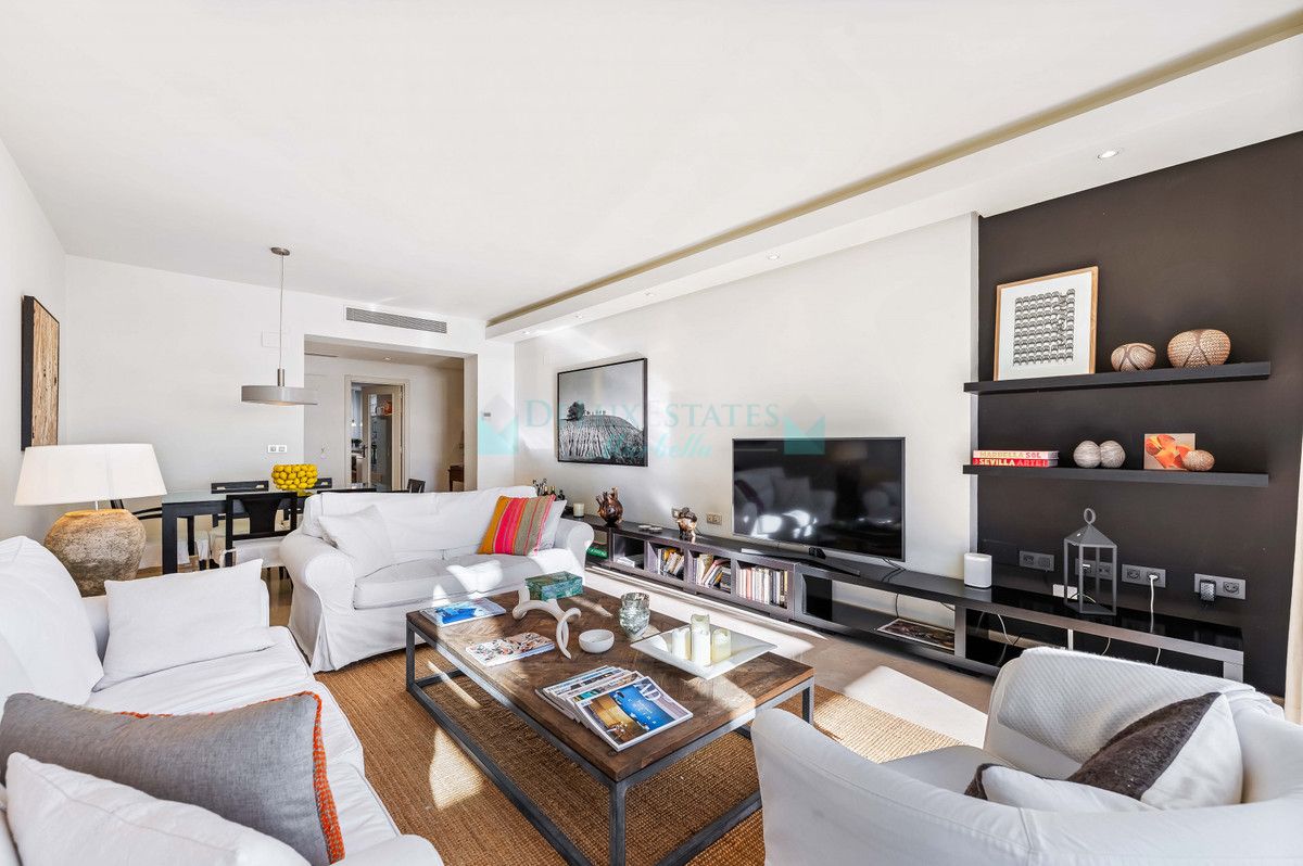 Apartment for rent in Benahavis