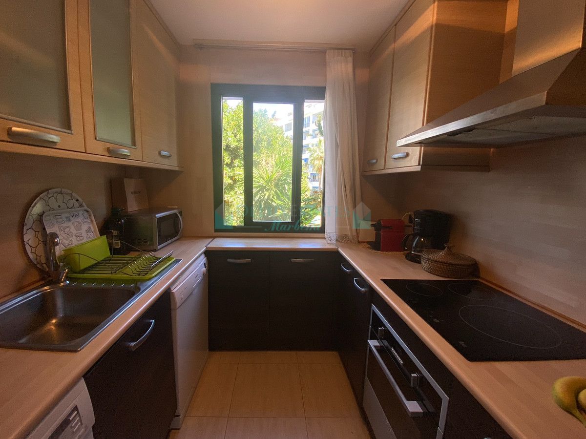 Apartment for rent in Marbella - Puerto Banus