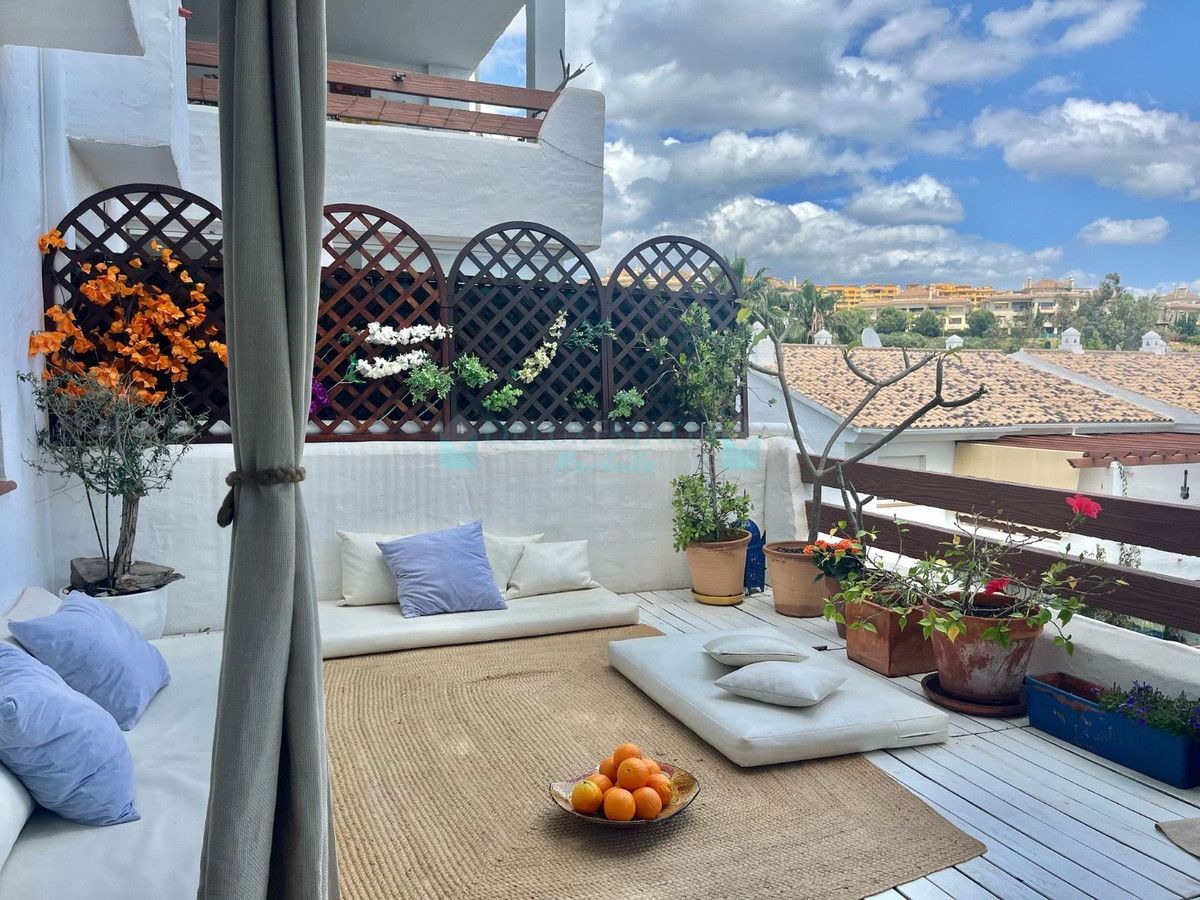 Apartment for sale in Estepona