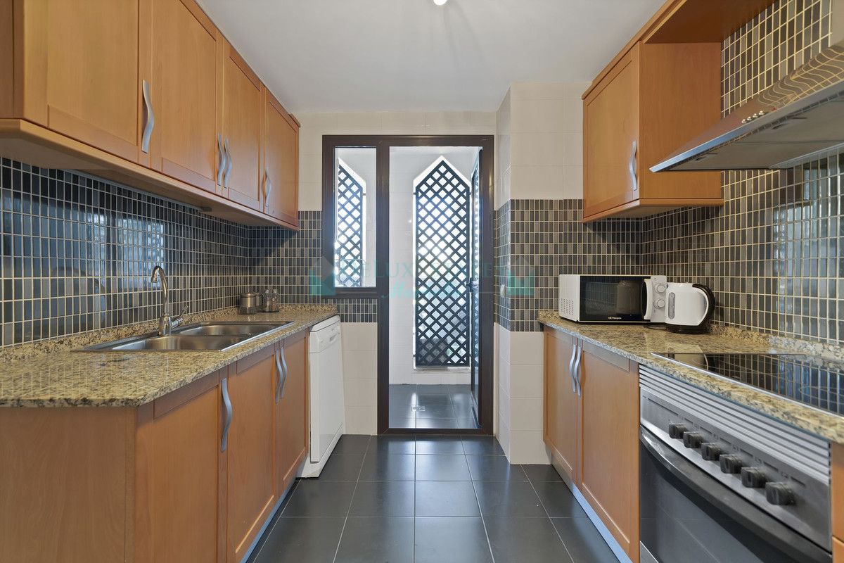 Apartamento en venta en Selwo, Estepona