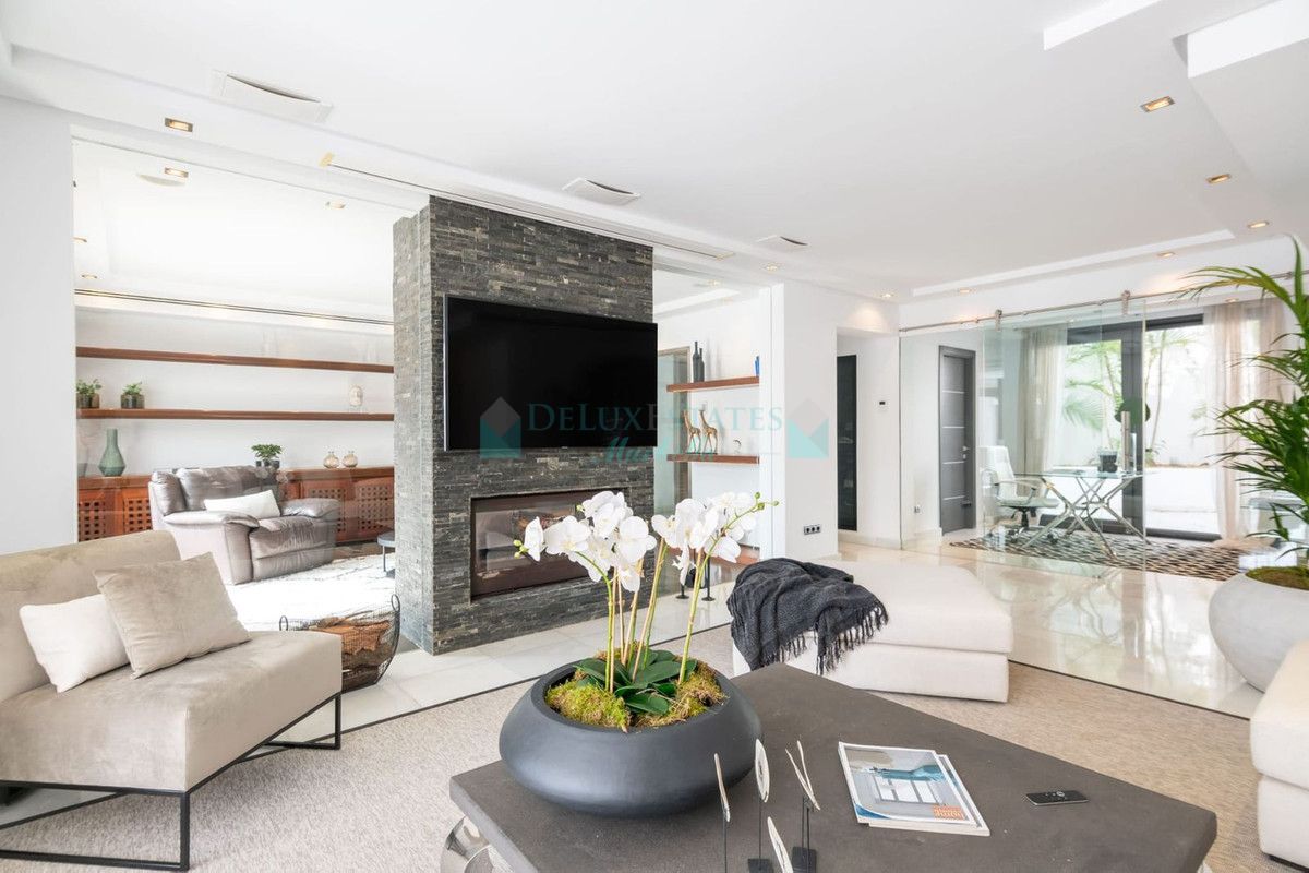 Villa en venta en Nueva Andalucia