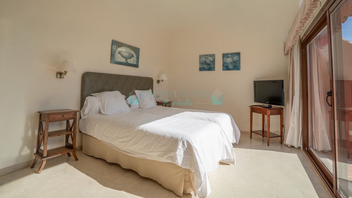 Penthouse for sale in Marbella - Puerto Banus