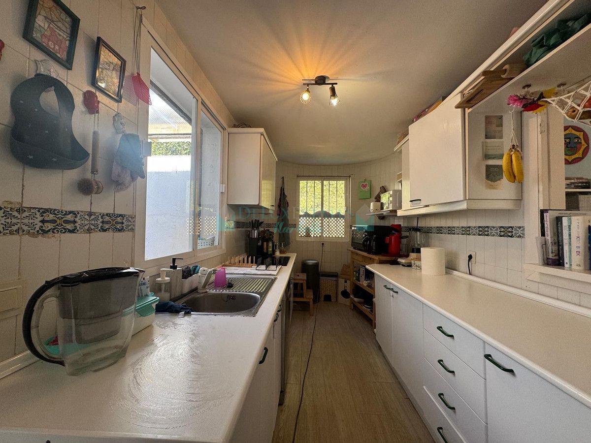 Town House for sale in Atalaya, Estepona