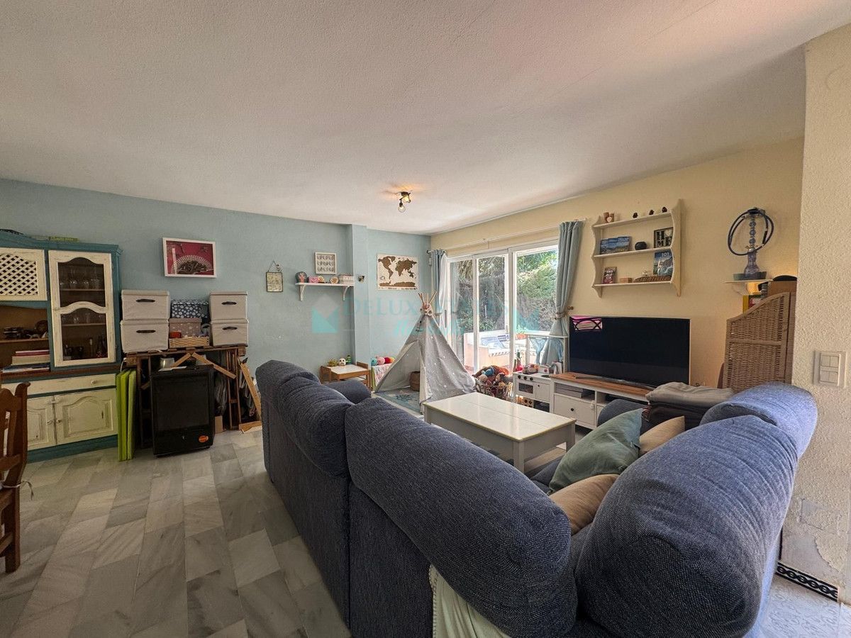 Town House for sale in Atalaya, Estepona