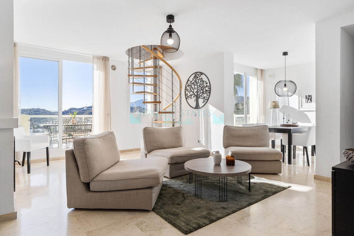Apartment for rent in Los Arqueros, Benahavis