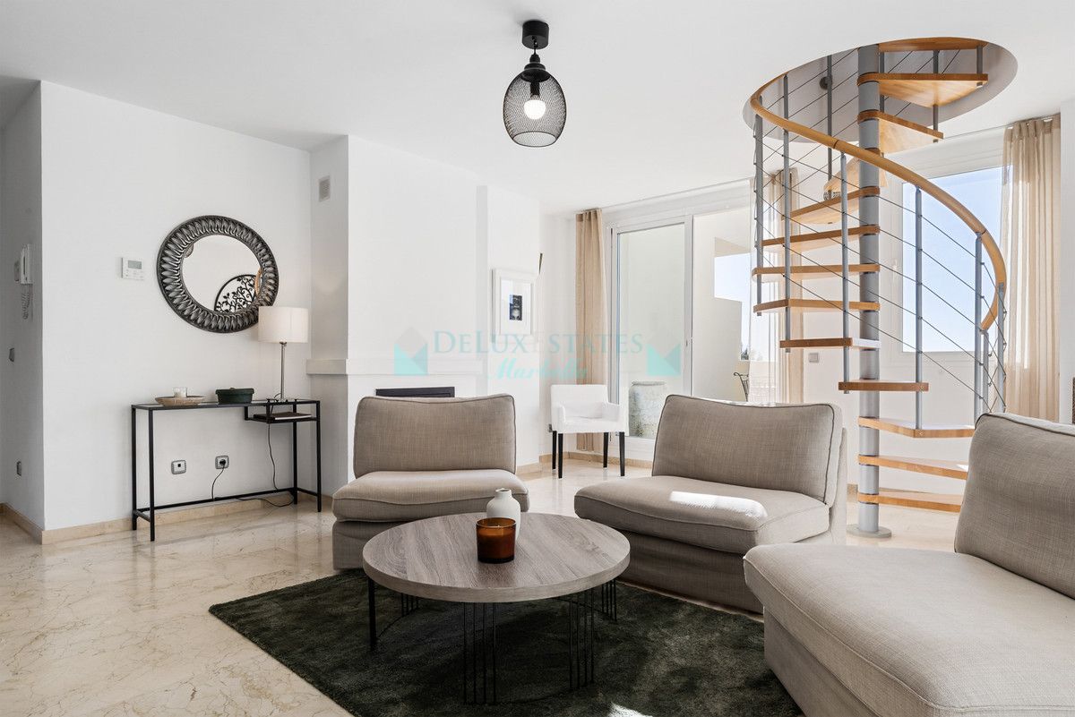 Apartment for rent in Los Arqueros, Benahavis
