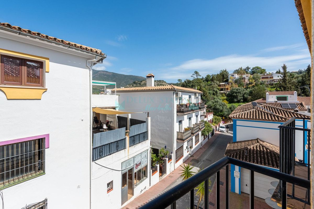 Penthouse for sale in Benahavis